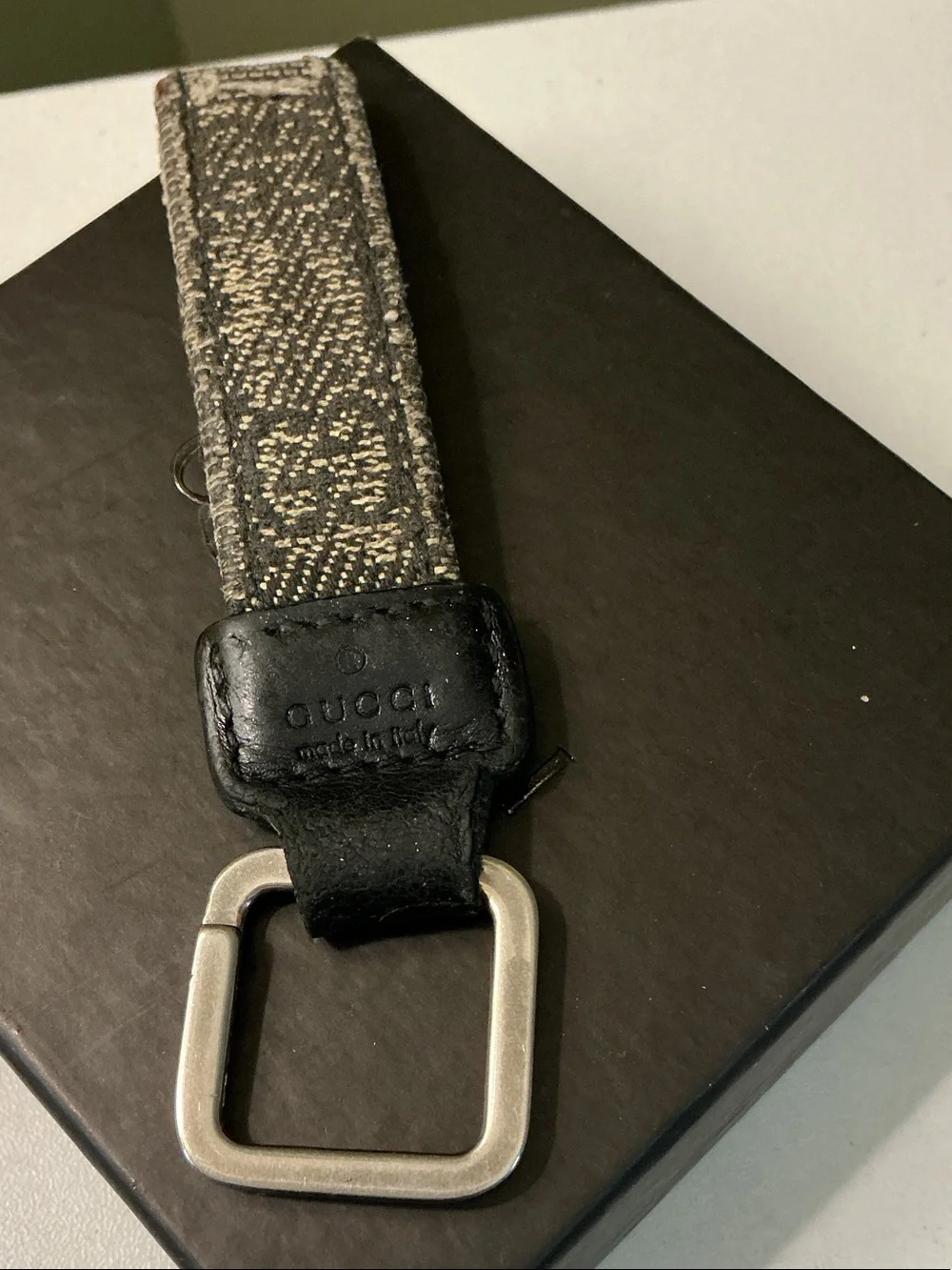 Gucci GG Supreme Black Monogram Key Strap Silvertone Metal Ring with Box Keyring